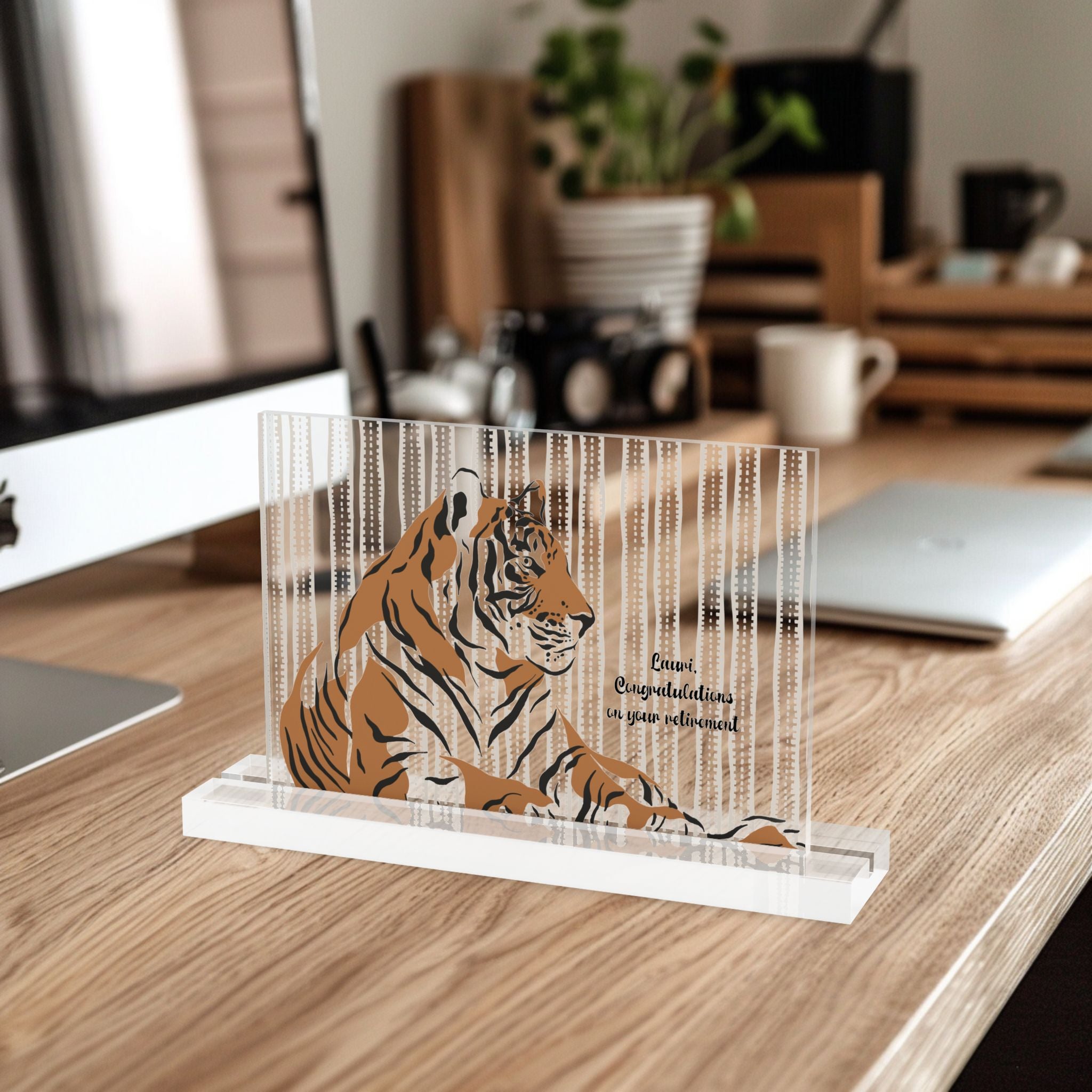 Tiger Acrylic Table Sign — 'Congrats on Your Retirement' Decorative Desk Plaque