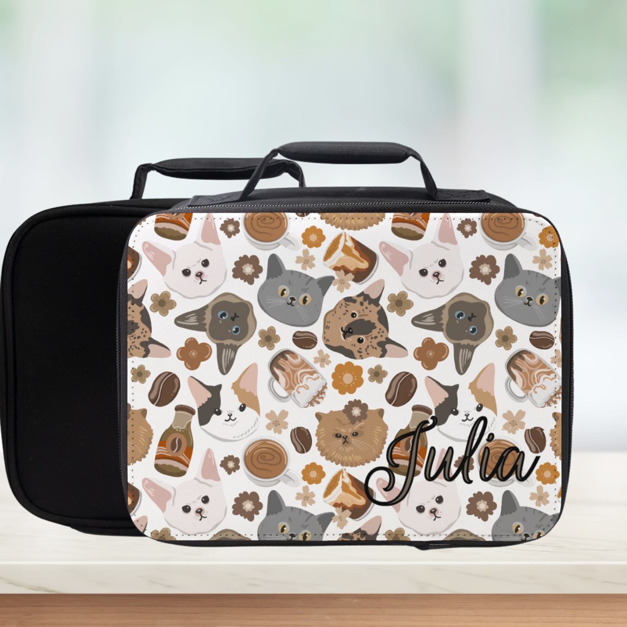 Personalized lunch bag with cat pattern and name 'Julia' on a white background